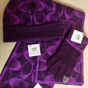 COACH hat gloves scarf set NWT